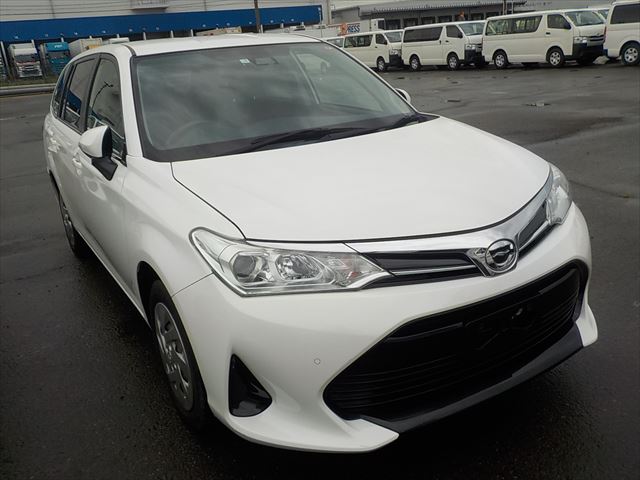 2019 Toyota Corolla Fielder — view 1