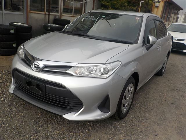 2019 Toyota Corolla Axio — view 1