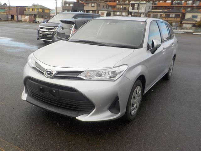 2020 Toyota Corolla Fielder — view 1