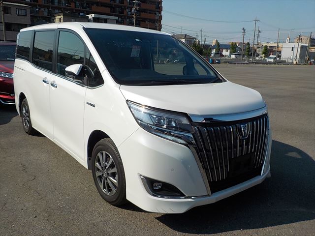 2019 Toyota Noah / Esquire — view 1
